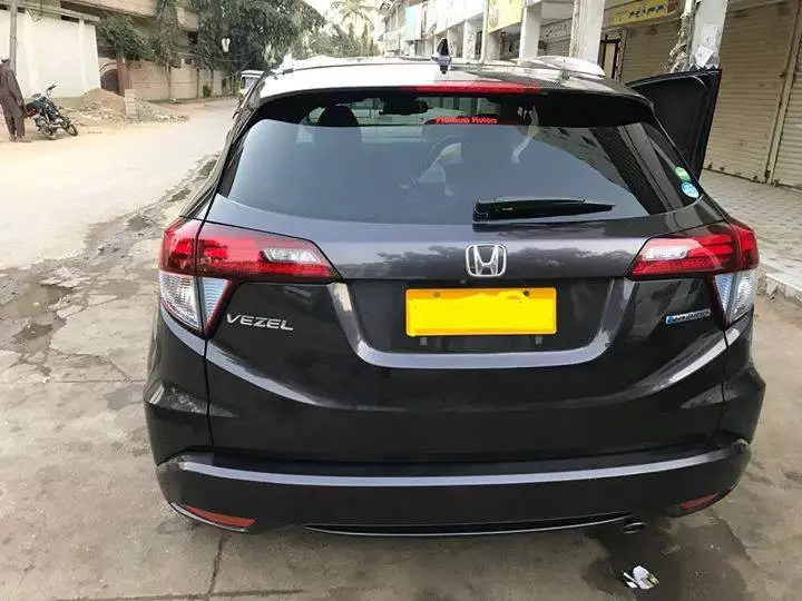Honda Vezel Hybrid 2014
