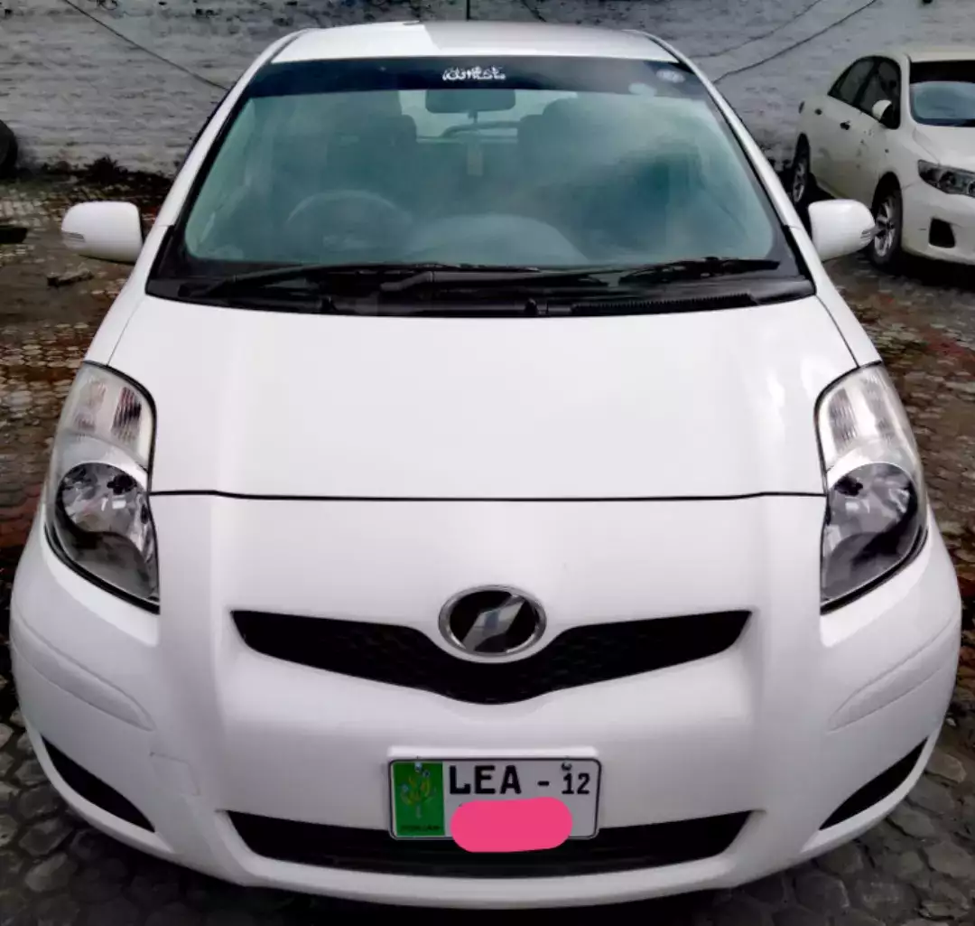 Toyota Vitz 1000cc Model 2008 Import & Registered 2012