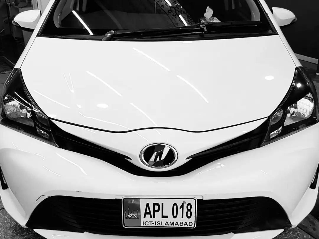 Toyota vitz 2016