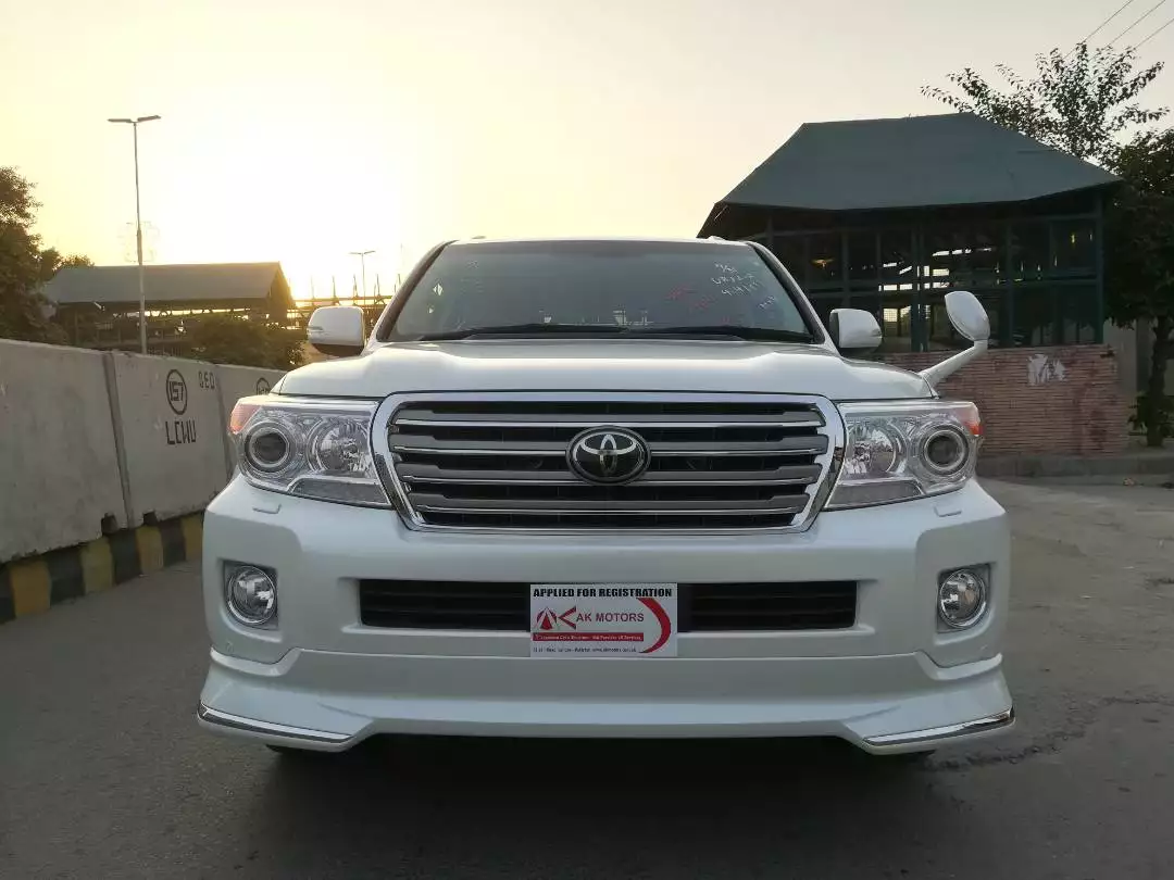 Toyota Land Cruiser ZX 2013